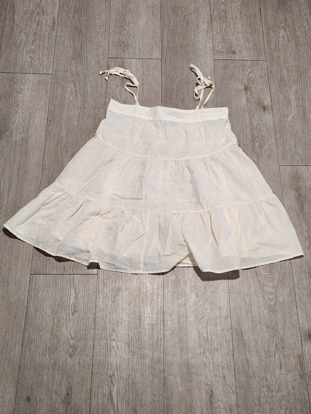 Abercrombie & Fitch White Tiered Babydoll Cami Top Small Wooden Bead Strap